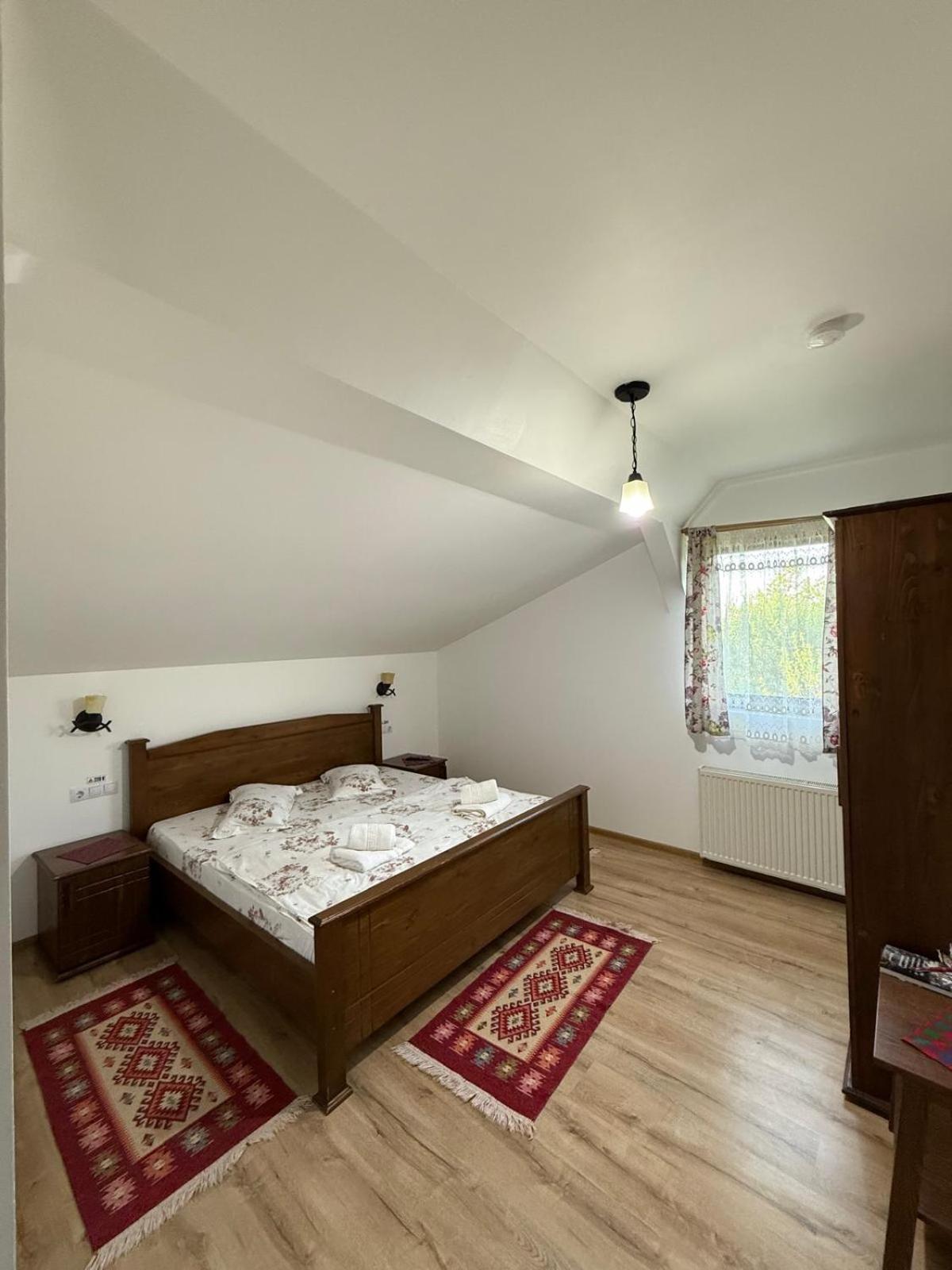 Villa Casa Dunca Sighetu Marmaţiei Esterno foto